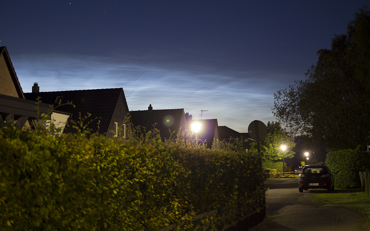 Noctilucent Clouds (2017:07:03 02:01:01 UT, Canon EOS 100D, 2.5s, f/2, f=35mm, ISO 200)